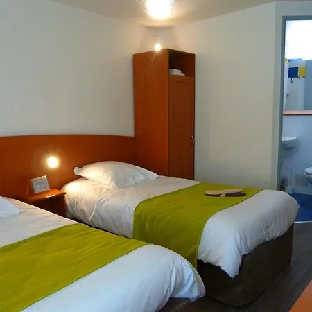 Kyriad Direct Poissy - Ξενοδοχείο 2*