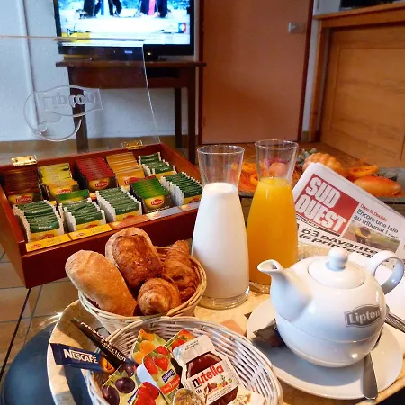 Kyriad Direct Hotel 2*