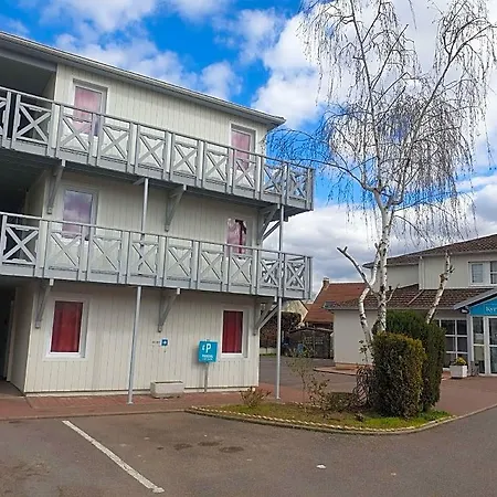 Kyriad Direct Poissy - Hotel 2*