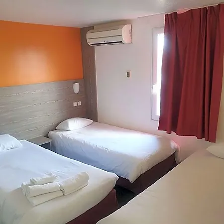 Kyriad Direct Poissy - Ξενοδοχείο 2*